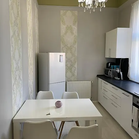 Soho - Kiraly Appartement