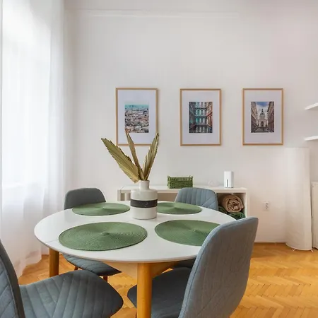 Apartamento Jp23 Janos Pal Papa *