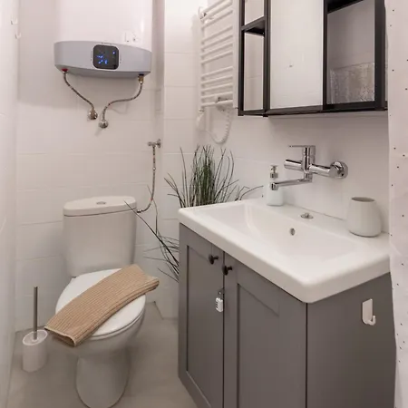 L9 Lonyay Apartment