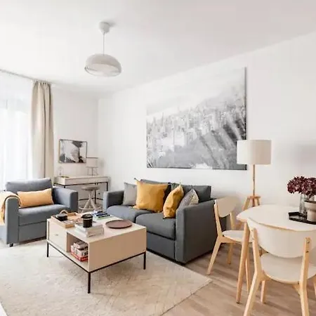 Apartment Fun & Comfort Centre *