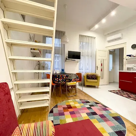 Apartment Rainbow Pearl At St Stephen' S Basilica Budapest