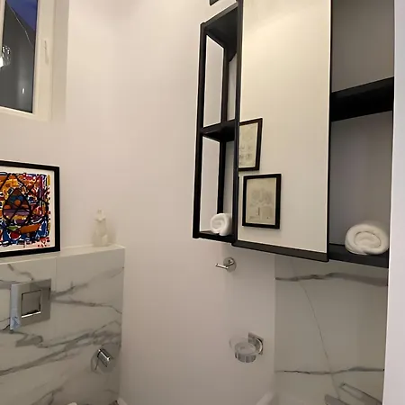 Apartment Premium Luxury Opera Near Opera And Basilica