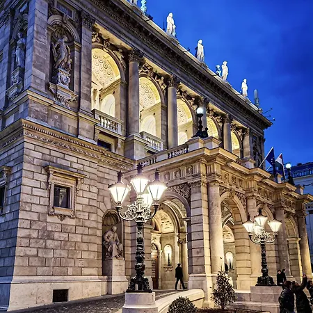Premium Luxury Opera Near Opera And Basilica Apartment *