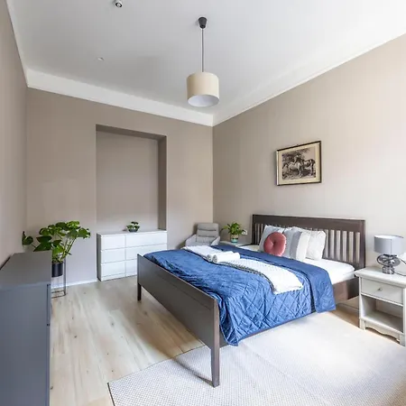 Charming Dream & Retreat By Prestige Homes * Budapest