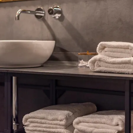 The Address Loft - Joy * Budapest