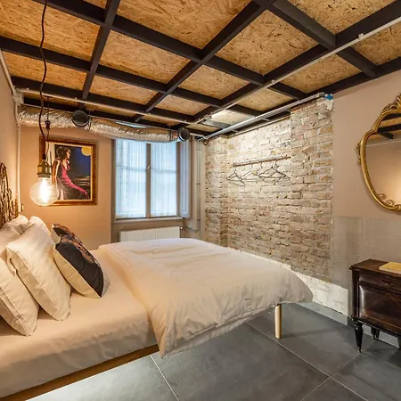 The Address Loft - Joy * Budapest