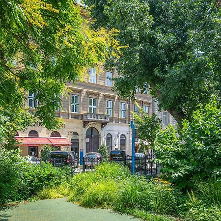 Park View - Centre