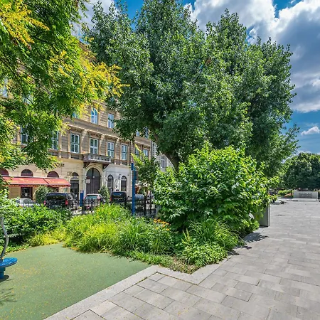 Park View - Centre Apartment *