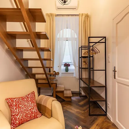 Apartment Palace District Luxury