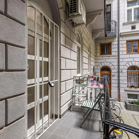 Palace District Luxury Budapest