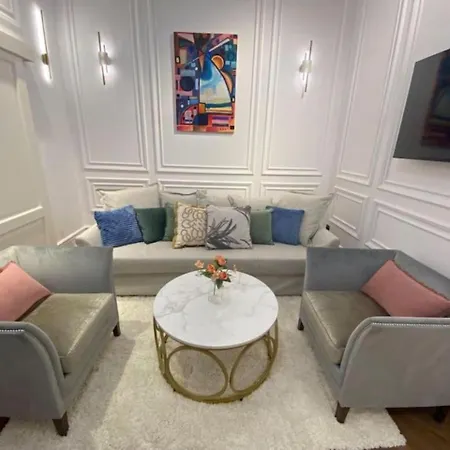 Premium Luxury Opera Near Opera And Basilica