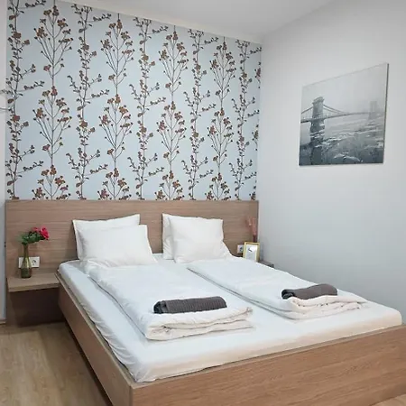 Apartment Seasons Design *