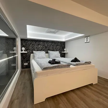 Apartment Victory Flat