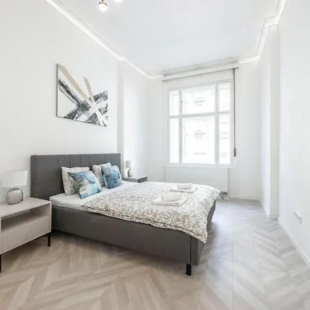 Apartment Classy & Cozy Dream In The Center Of *