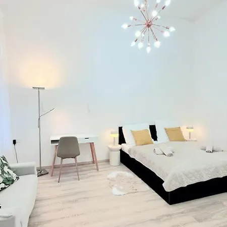 Apartment Liszt With Garage Available - Symphony 2 Budapest