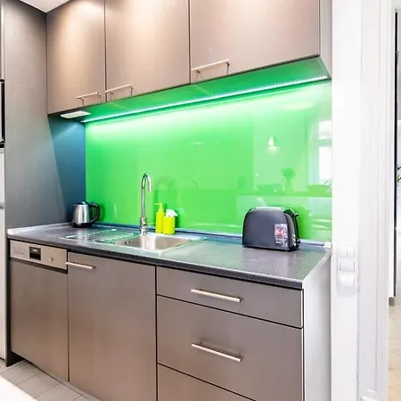 Comfy Apartment *
