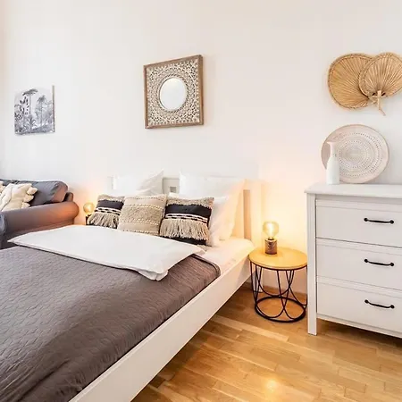 Very Large With Air Conditioning Apartment Budapest