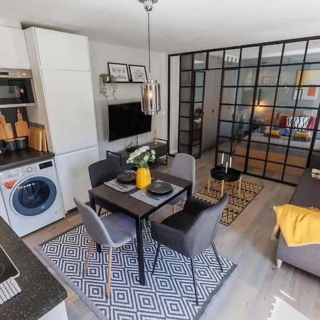 Apartment Little Treasure At Liszt With Free Parking Budapest