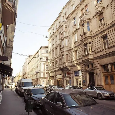 Ultra - Next To The Synagogue - Air Conditioning Apartment *