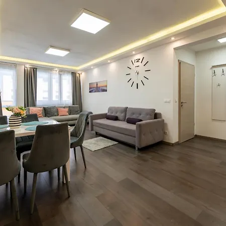 Rumbach 2022 Modern * Budapest