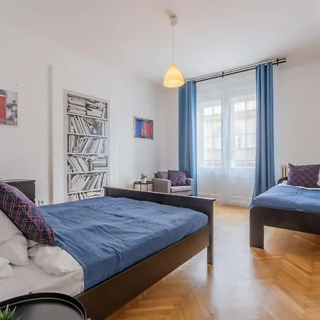 Apartment Away From In The Center