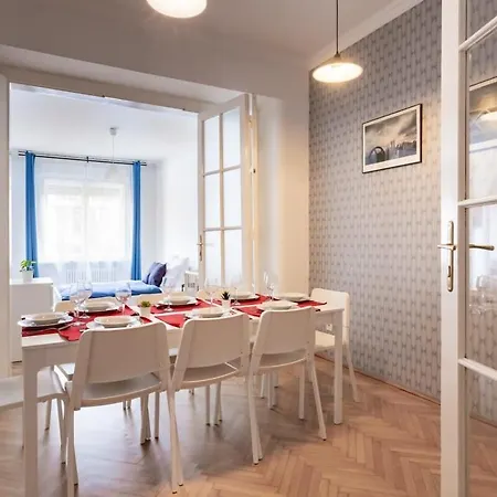 Away From In The Center Apartment Budapest