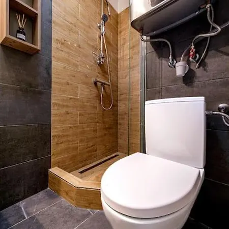 Chain Bridge Studio Apartment Budapest