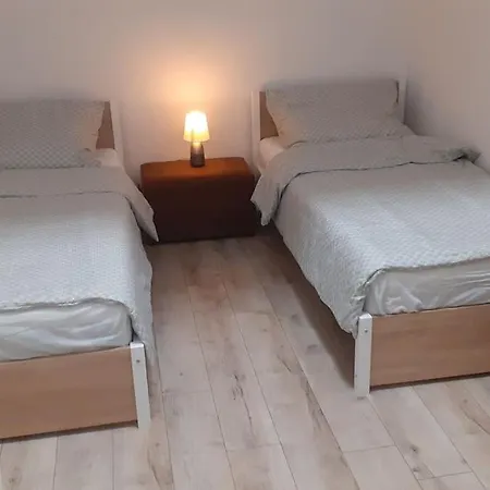 Apartment Poppied