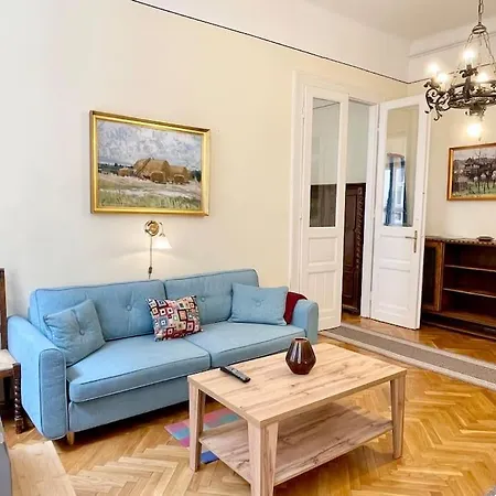 Bank5 Apartment *