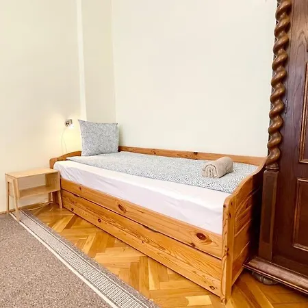 Bank5 Budapest