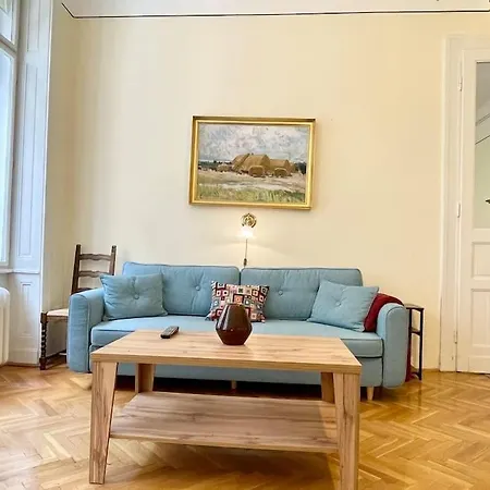 Bank5 Budapest
