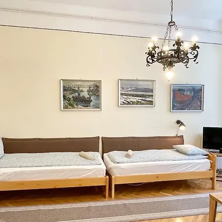 Bank5 Apartment Budapest