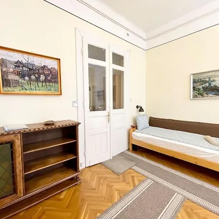 Bank5 Apartment