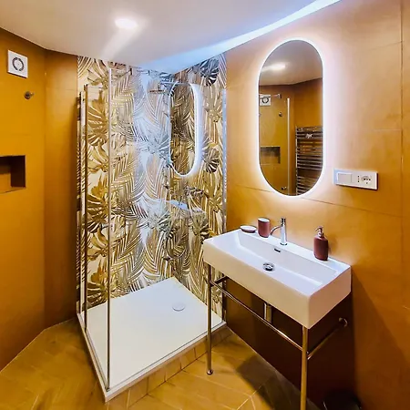 Romantic In The Heart Of Budapest