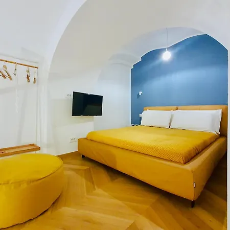 Apartment Romantic In The Heart Of Budapest