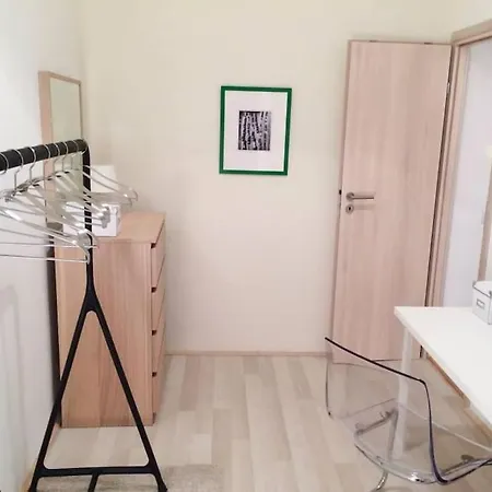 Cityscape Budget Rakoczi Square Apartment *