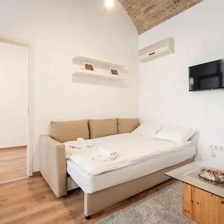 24h Self Check-in Center Near Opera Apartment *