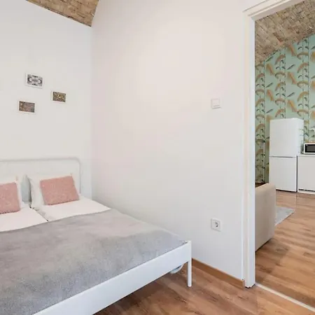 Apartment 24h Self Check-in Center Near Opera Budapest