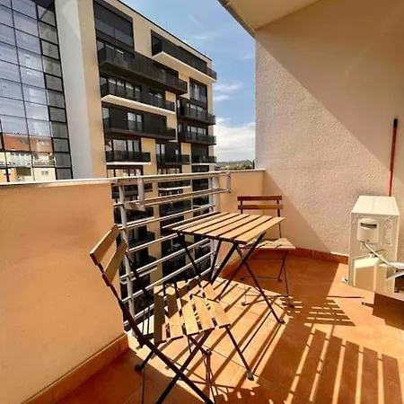 Apartment Tk Stylish Free Private Parking Garage *