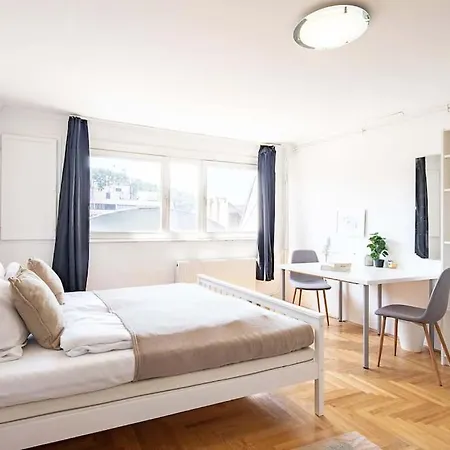 Apartment Cityscape Budget Vaci *