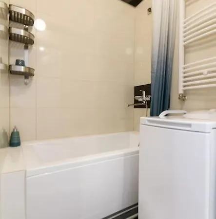 Opera 3br W Sauna By Newave Apartment *