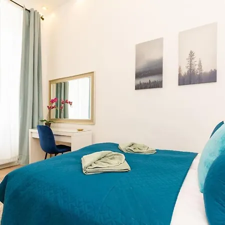Opera 3br W Sauna By Newave Apartment *