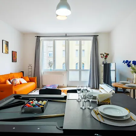 Apartment Designer Vintage Near Castle District