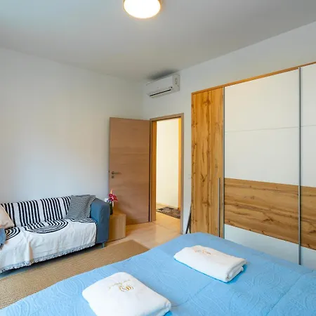 Apartment Designer Vintage Near Castle District *