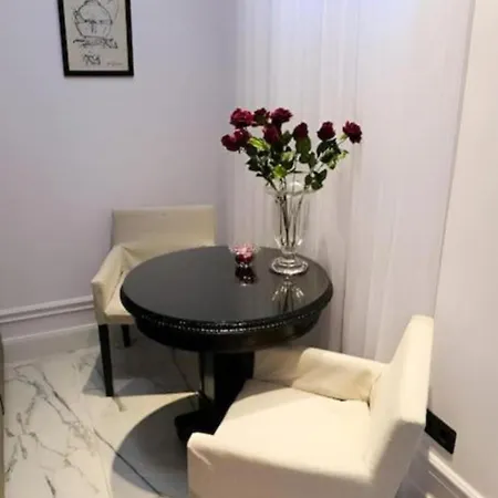 Premium Luxury Opera Near Opera And Basilica Apartment *