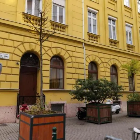 Premium Luxury Opera Near Opera And Basilica Apartment *