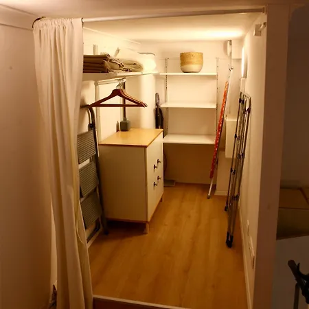 Goldcentral Gozsdu Apartment