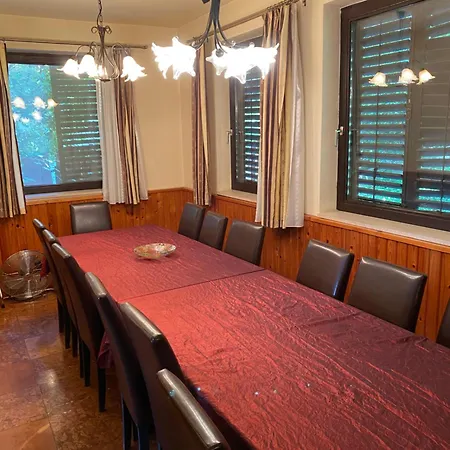 Luxury 3 Bedroom In A Forest 10min Drive From Center * Budapest