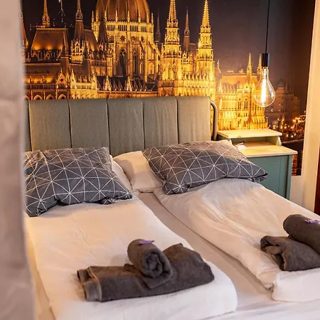 Mooki Loft&garden In Sohobudapest Apartamento Budapest