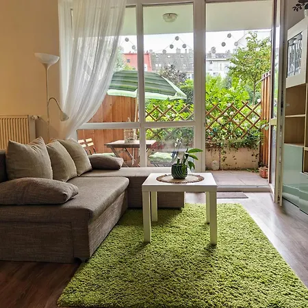 - Free Garage, Ac, Wi-fi, Balcony, Electric Blinds * Budapest
